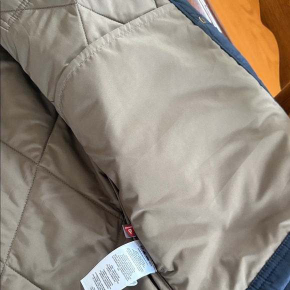 Filson Men's Navy Quilted Shirt Jacket - Picture 13 of 14